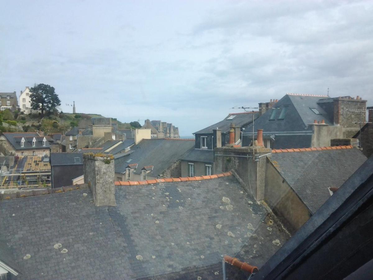 Appartement Rue Georges V - Port De La Houle Cancale Eksteriør billede